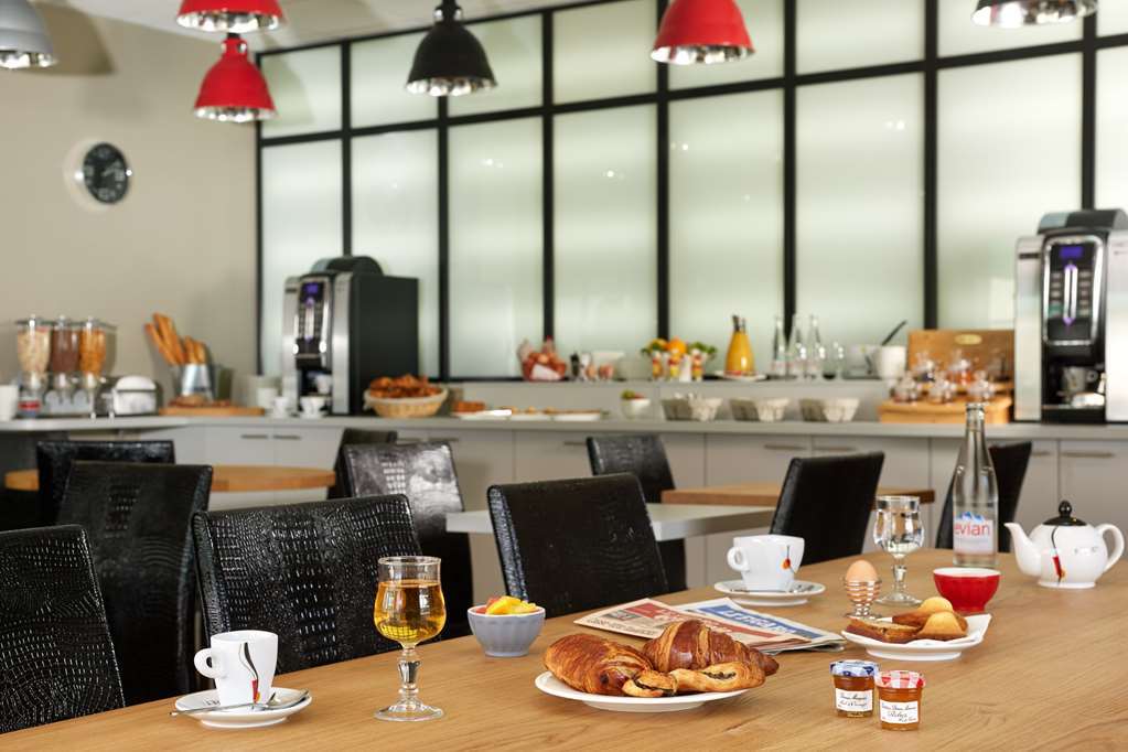 Kyriad Lyon Est Stadium Eurexpo Meyzieu Restoran fotoğraf